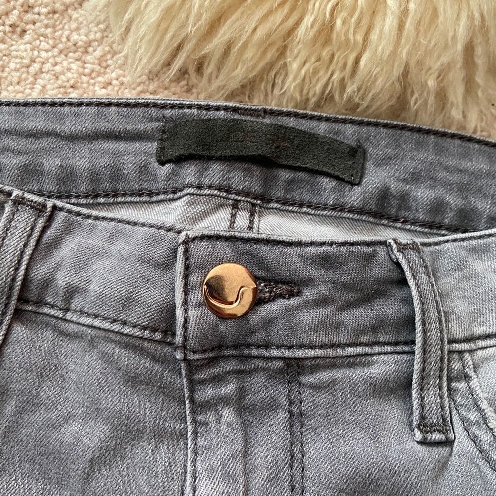 Joe’s Jeans The Icon MidRise Skinny Jeans in Jayne - Picture 10 of 10
